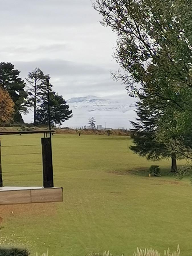 Sani Window B&B And Self Catering Underberg Esterno foto