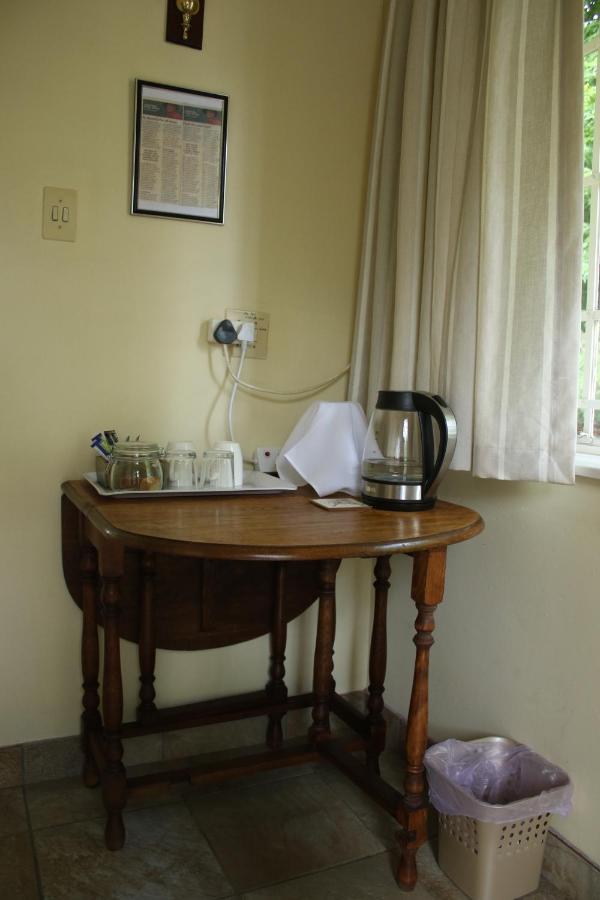 Sani Window B&B And Self Catering Underberg Esterno foto