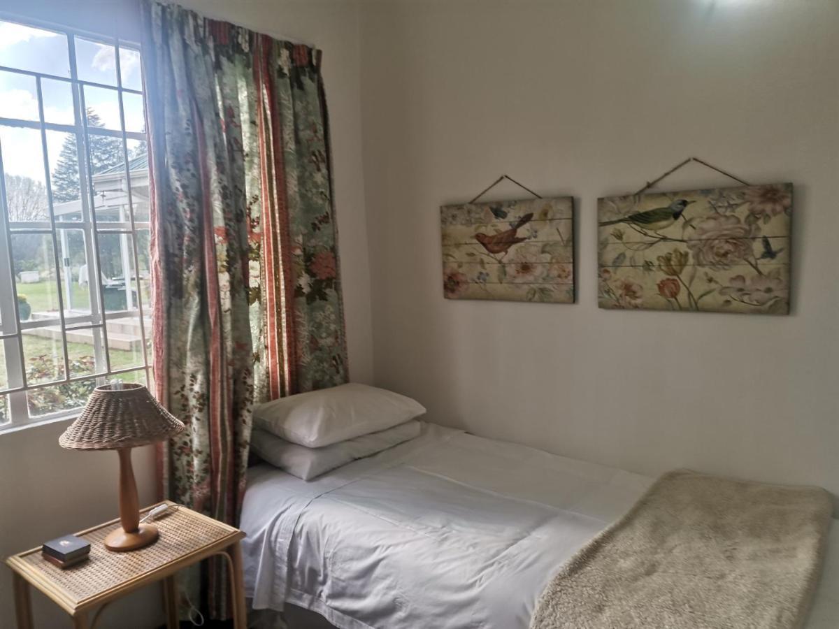 Sani Window B&B And Self Catering Underberg Esterno foto