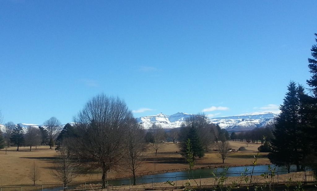 Sani Window B&B And Self Catering Underberg Esterno foto